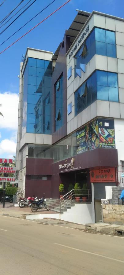 The Nisarga Grand Hotel Bangalore Buitenkant foto