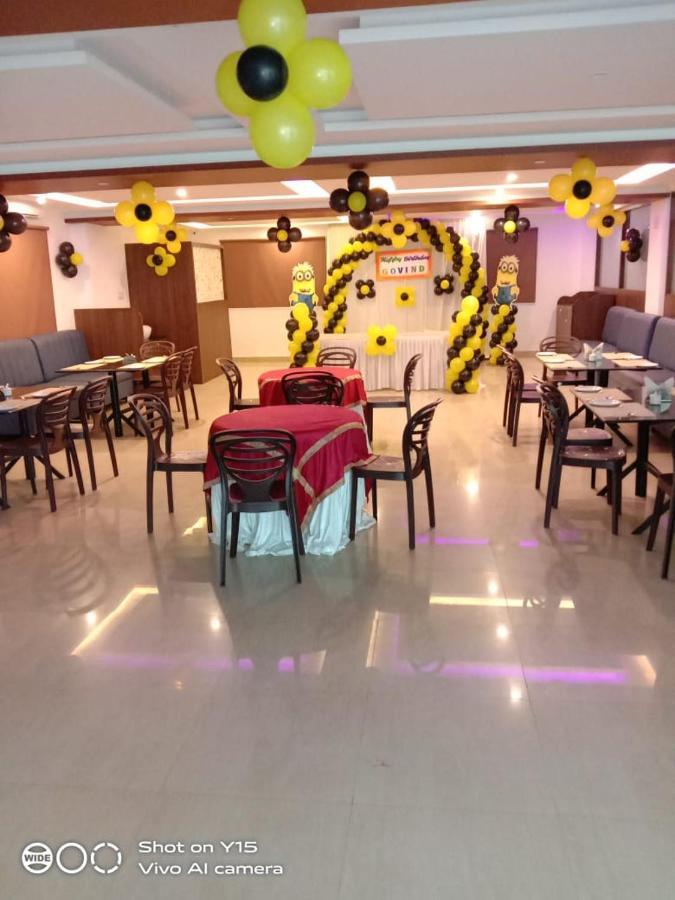 The Nisarga Grand Hotel Bangalore Buitenkant foto