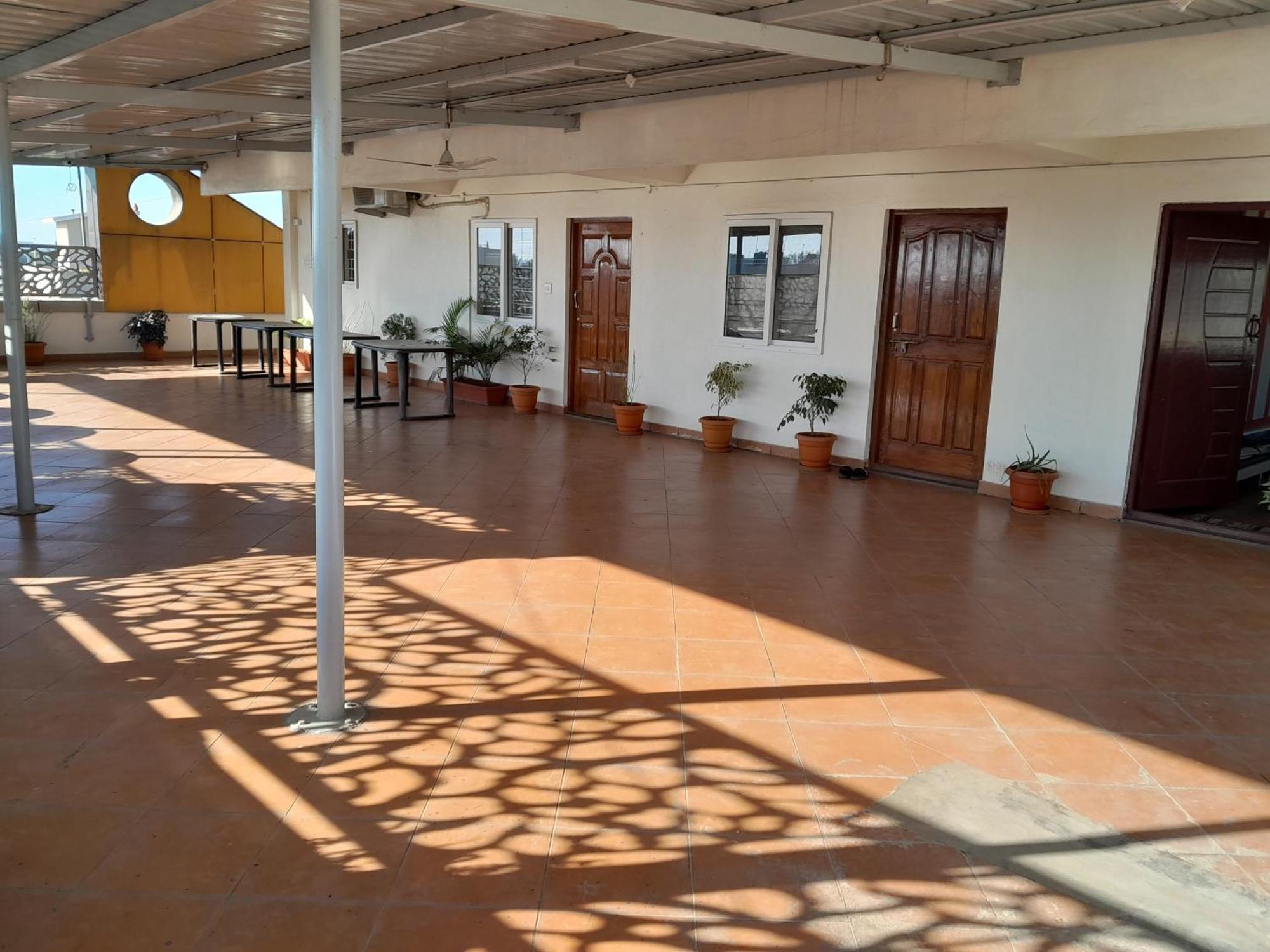 The Nisarga Grand Hotel Bangalore Buitenkant foto